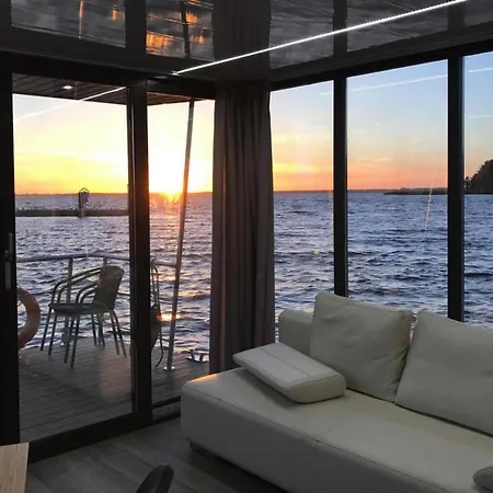 Houseboat In With A Terrace *